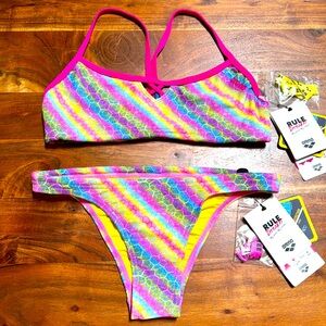 Arena Bikini - NWT - Size Small